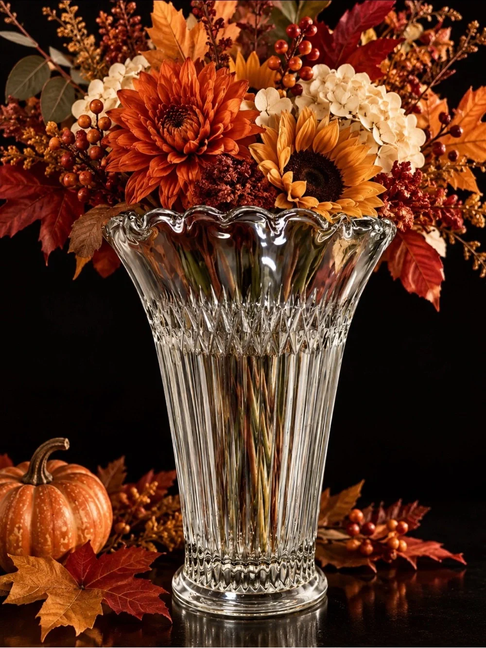 Jeanette Glass Vase - Anniversary Pattern